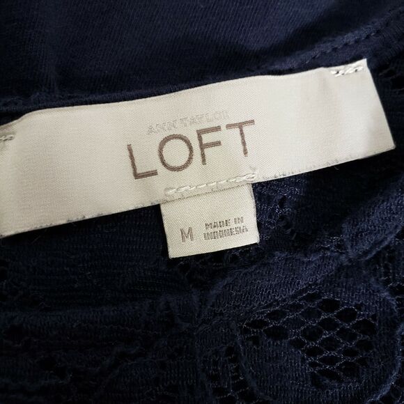 Ann Taylor LOFT Womens Top Size Medium Lace Flounce Cold Shoulder Forever Navy - Picture 7 of 9